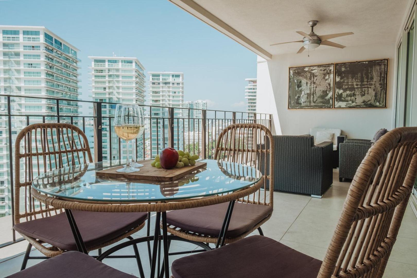 Grand Venetian Beachfront Condos Πουέρτο Βαγιάρτα Εξωτερικό φωτογραφία