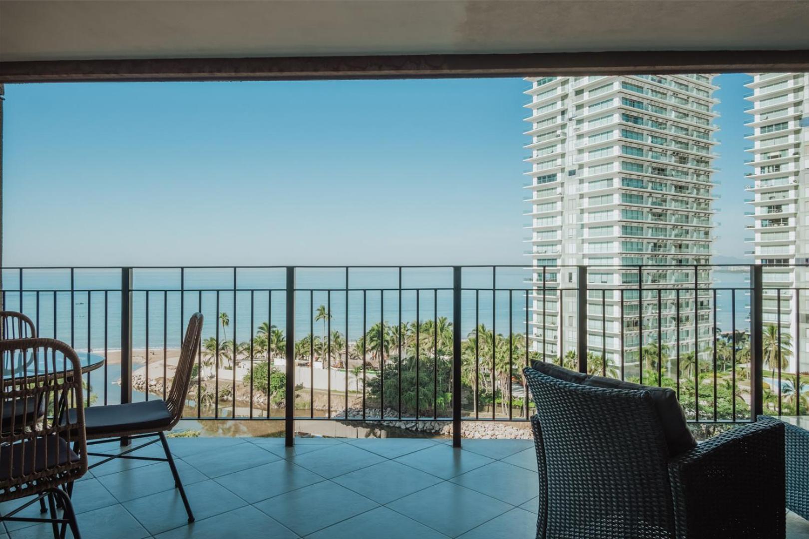 Grand Venetian Beachfront Condos Πουέρτο Βαγιάρτα Εξωτερικό φωτογραφία